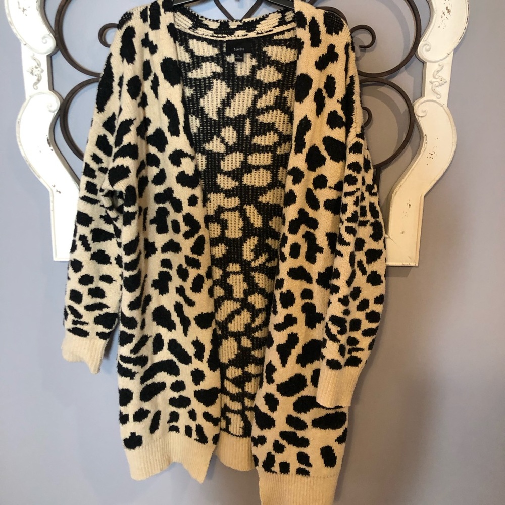 Leopard Print Long Knit Cardigan